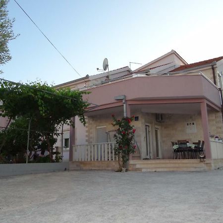 Vila Emilija Trogir Bagian luar foto