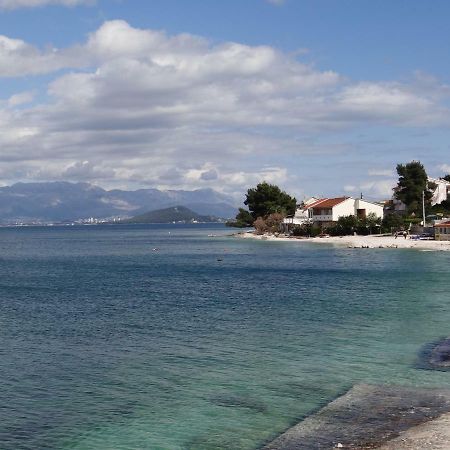 Vila Emilija Trogir Bagian luar foto