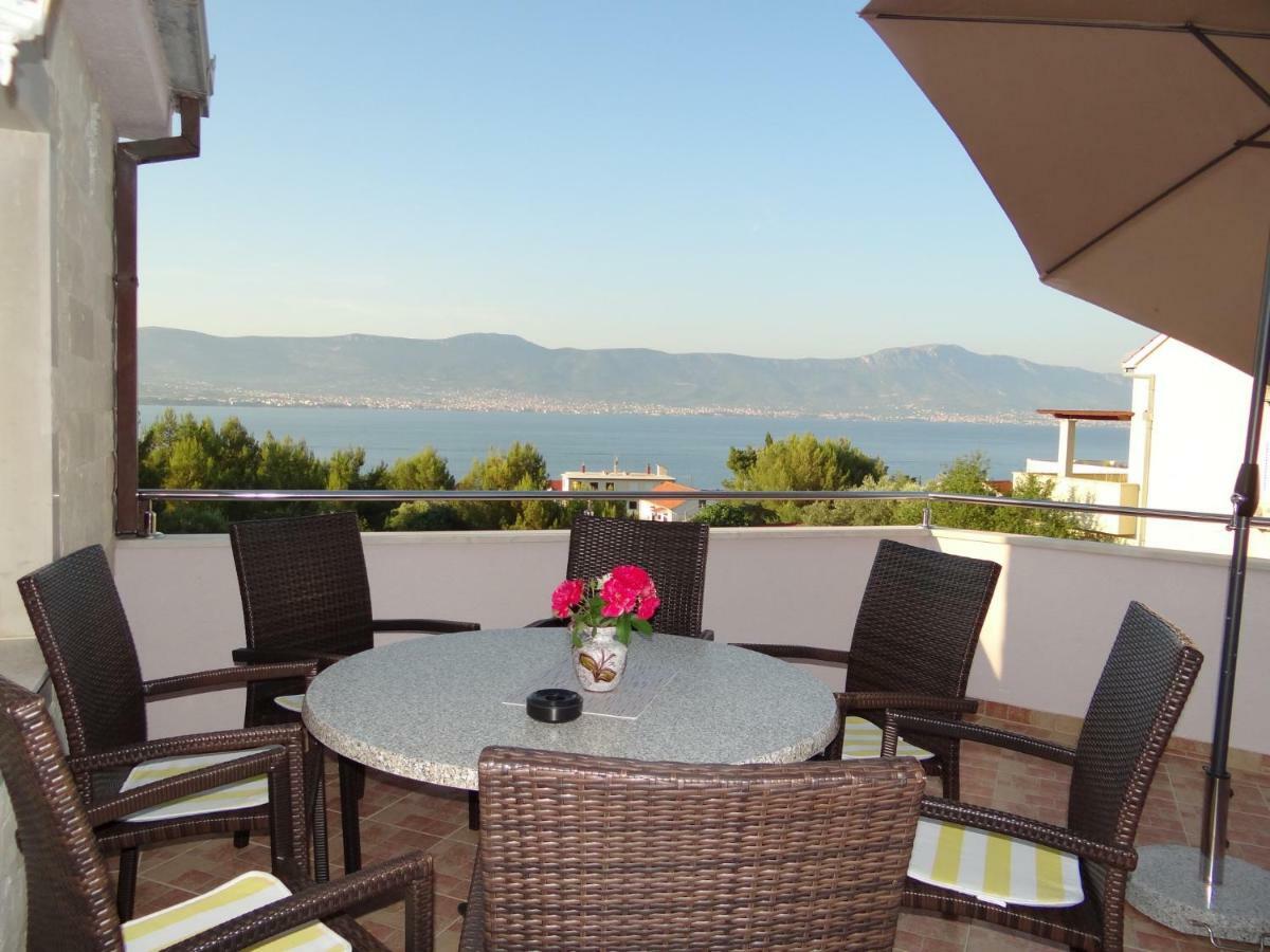 Vila Emilija Trogir Bagian luar foto