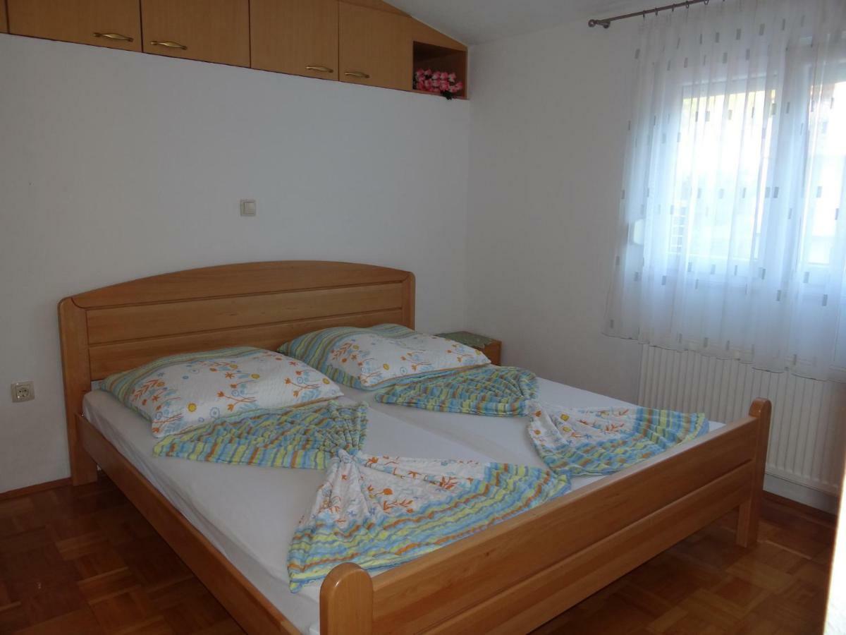 Vila Emilija Trogir Bagian luar foto