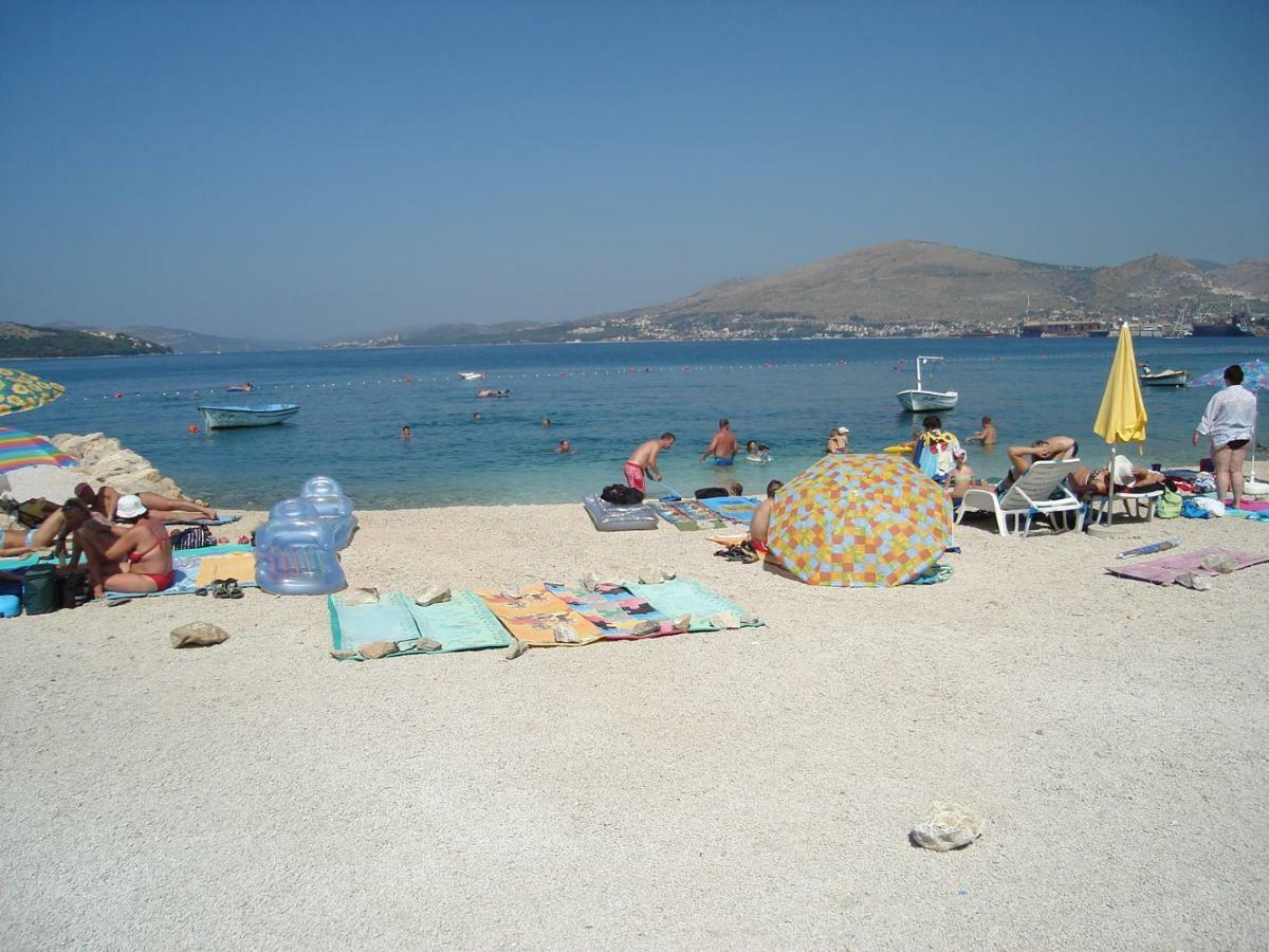 Vila Emilija Trogir Bagian luar foto